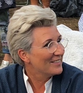Charlotte Bay Garnov